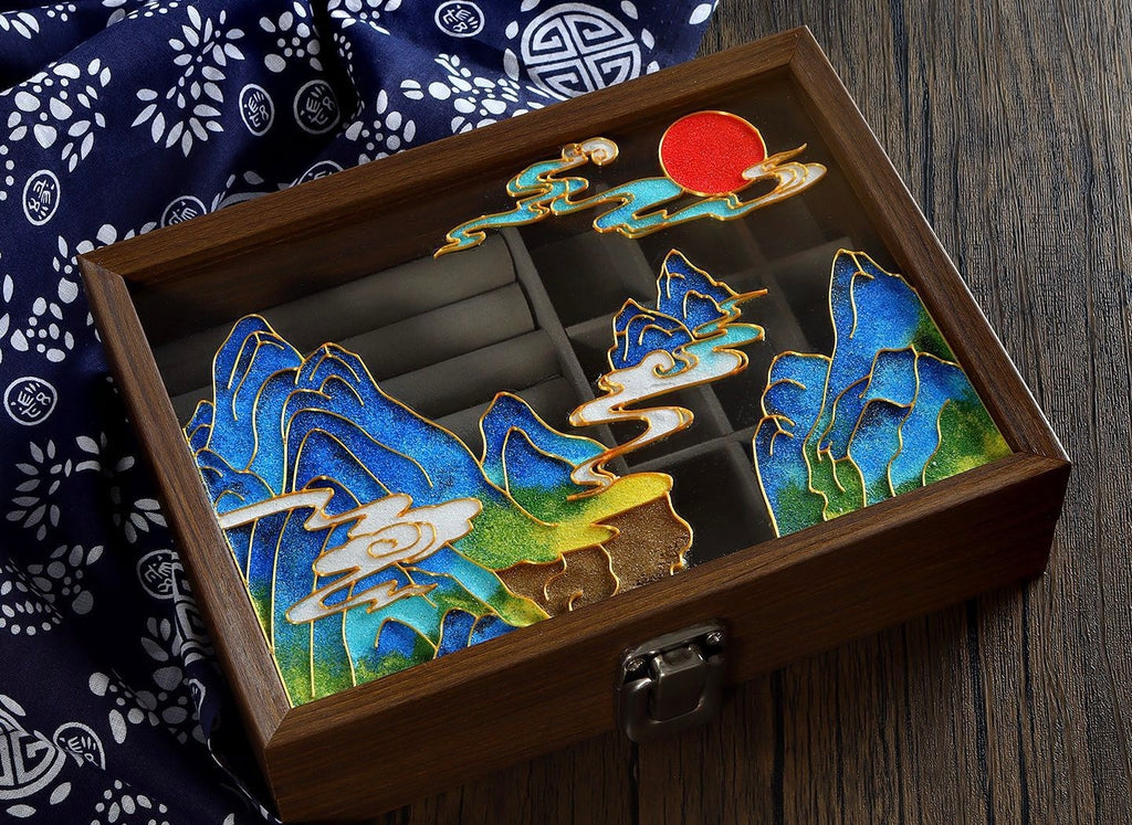 掐丝珐琅胡桃木首饰盒 Walnut Wood Jewellery Box with Cloisonné Enamel Design
