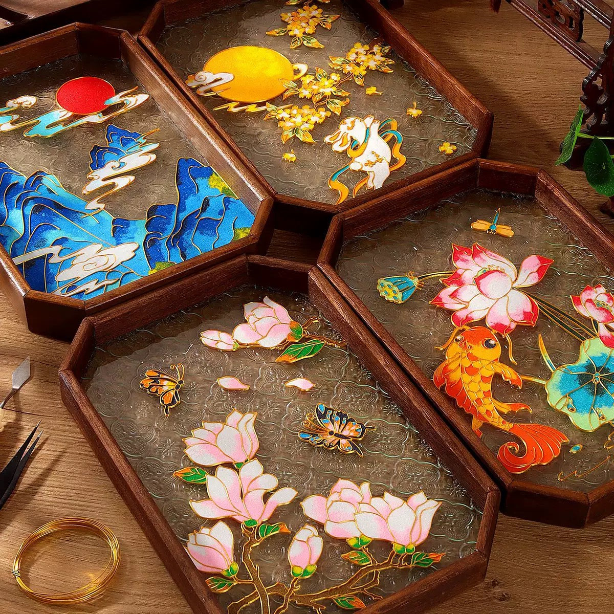 掐丝珐琅玻璃盘 Cloisonné Glass Plate